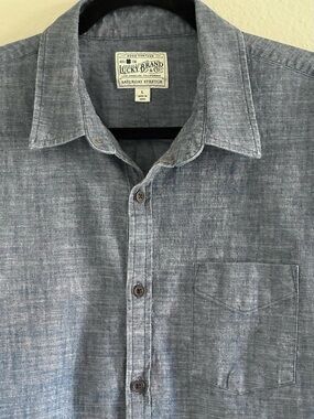 LUCKY BRAND Saturday Stretch Chambray Button Down Shirt | Size Large